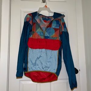 Cotopaxi windbreaker